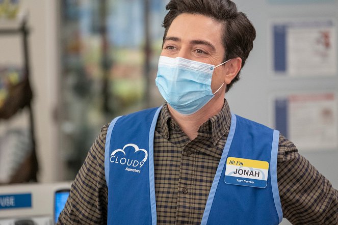 Superstore - El abrevadero - De la película - Ben Feldman