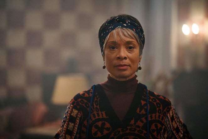 A Discovery of Witches - Episode 8 - Promoción - Valarie Pettiford