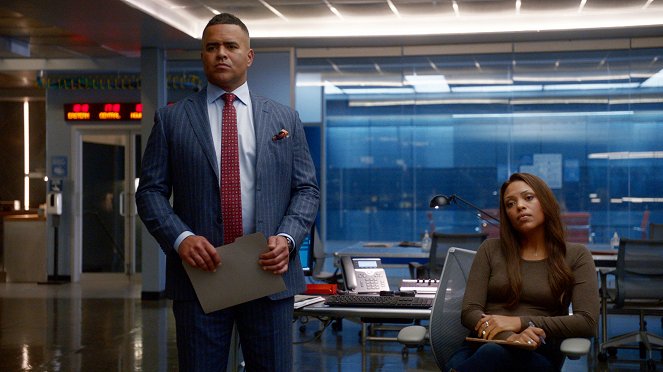 Bull - Season 5 - To Save a Life - Photos - Chris Jackson, Jaime Lee Kirchner