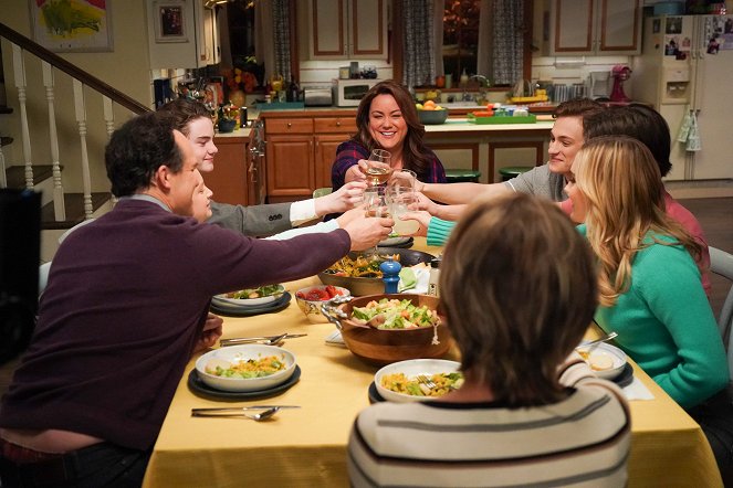 American Housewife - Offen und ehrlich mit Franklin - Filmfotos - Evan O'Toole, Katy Mixon, Logan Pepper, Meg Donnelly