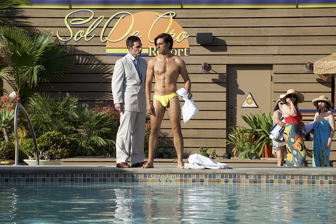 How to Be a Latin Lover - Film - Vadhir Derbez