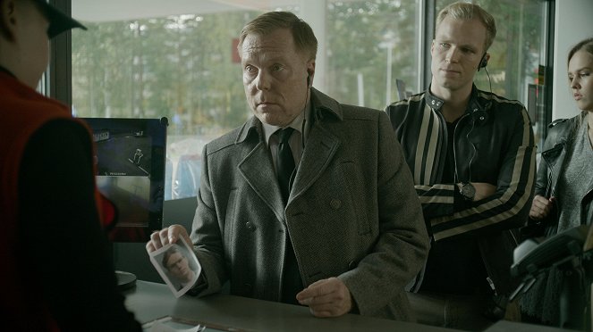 Ratamo - Kontakti - Filmfotos - Juha Kukkonen, Jon Jon Geitel