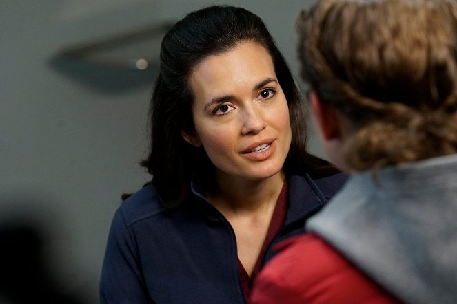 Chicago Med - Season 6 - When Your Heart Rules Your Head - Photos - Torrey DeVitto