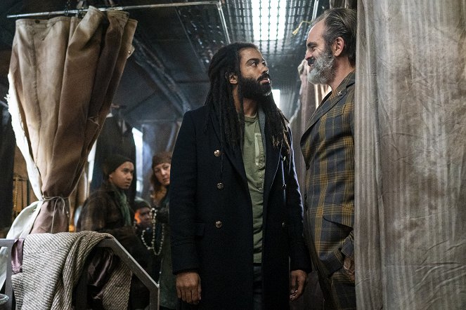 Snowpiercer - A Great Odyssey - Photos - Daveed Diggs, Steven Ogg