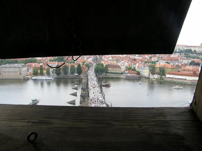 Praha, město věží - Staroměstská mostecká věž a okolí věže - Z filmu