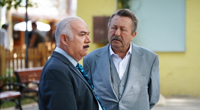 Tövbeler Olsun - Episode 7 - Photos - Güven Kıraç, Erkan Can