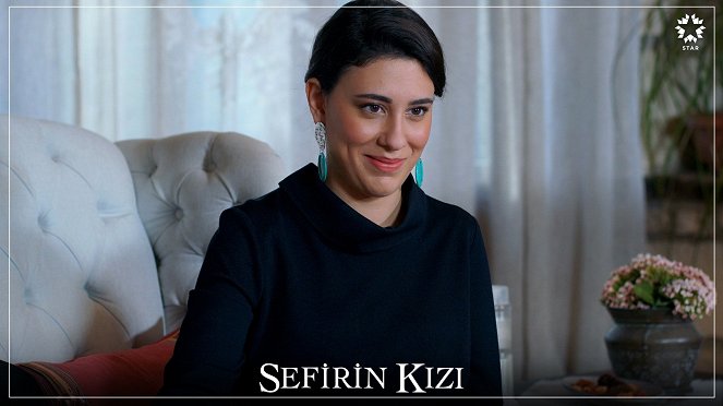 Sefirin Kızı - Episode 19 - Cartes de lobby