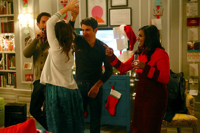 The Mindy Project - Josh & Mindy's Christmas Party - Filmfotos