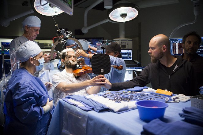 Prozíravost - Série 2 - Smrtící implantáty - Z natáčení