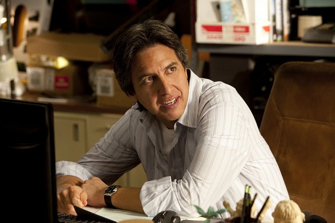 Men of a Certain Age - Back in the Sh*t - Photos - Ray Romano