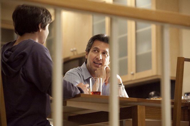 Men of a Certain Age - Can't Let That Slide - Do filme - Ray Romano