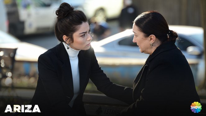 Arıza - Episode 21 - Photos - Ayça Aysin Turan