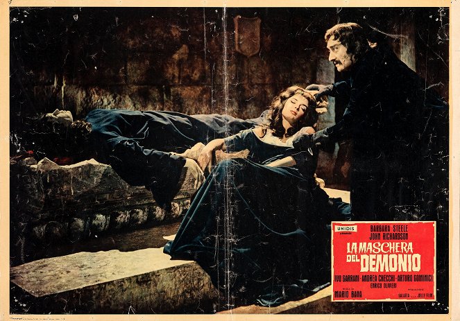 Die Stunde, wenn Dracula kommt - Lobbykarten - Barbara Steele, Arturo Dominici