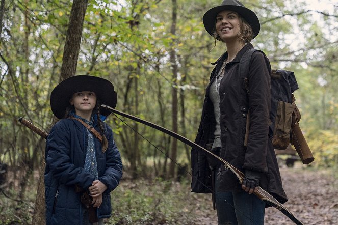 The Walking Dead - Home Sweet Home - Photos - Cailey Fleming, Lauren Cohan