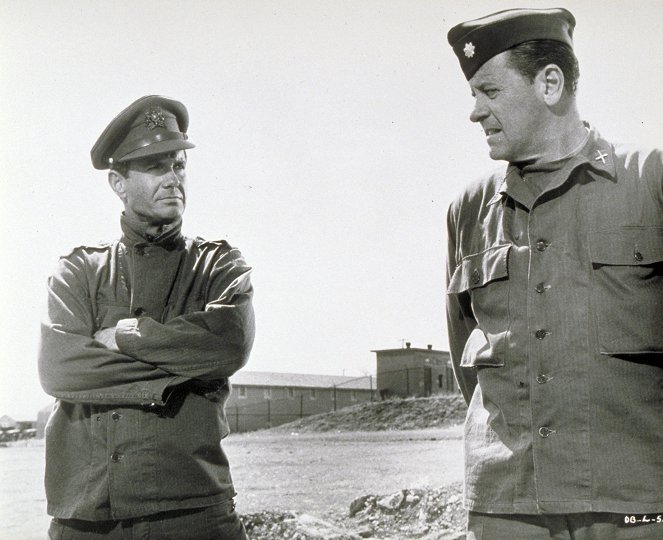 Die Teufelsbrigade - Filmfotos - Cliff Robertson, William Holden