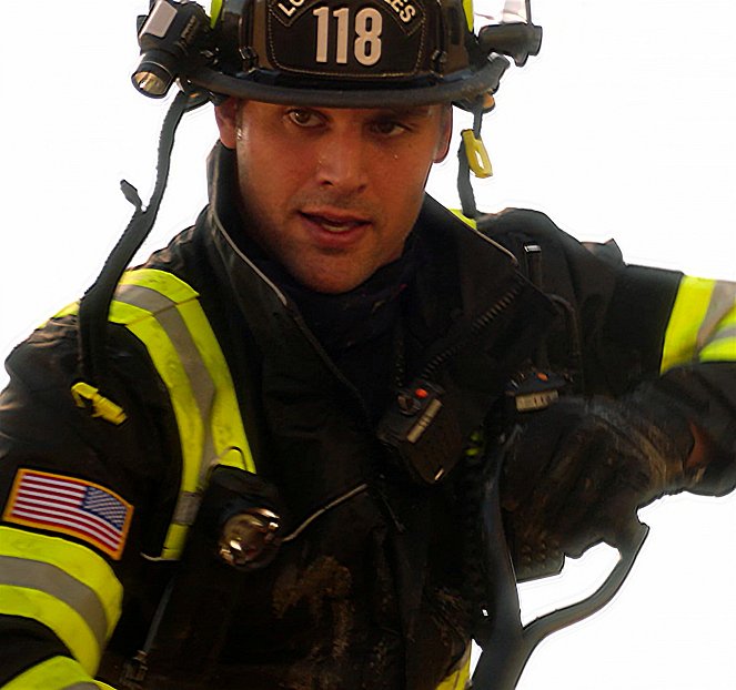 9-1-1 - Season 4 - Razem lecz osobno - Z filmu - Ryan Guzman