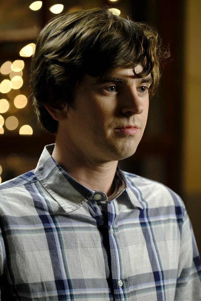 The Good Doctor - We're All Crazy Sometimes - Photos - Freddie Highmore