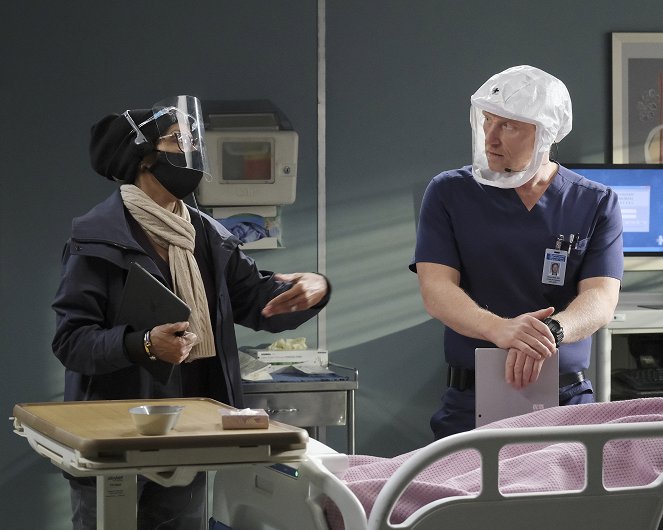 Grey's Anatomy - Die jungen Ärzte - Season 17 - Hilfloses Hoffen - Dreharbeiten - Nicole Rubio, Kevin McKidd