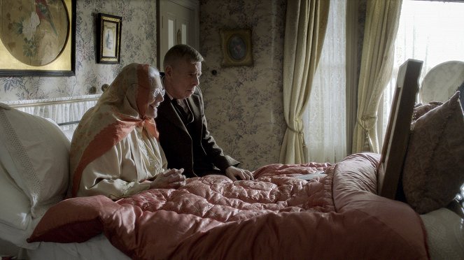 Paní Lowryová a syn - Z filmu - Vanessa Redgrave, Timothy Spall