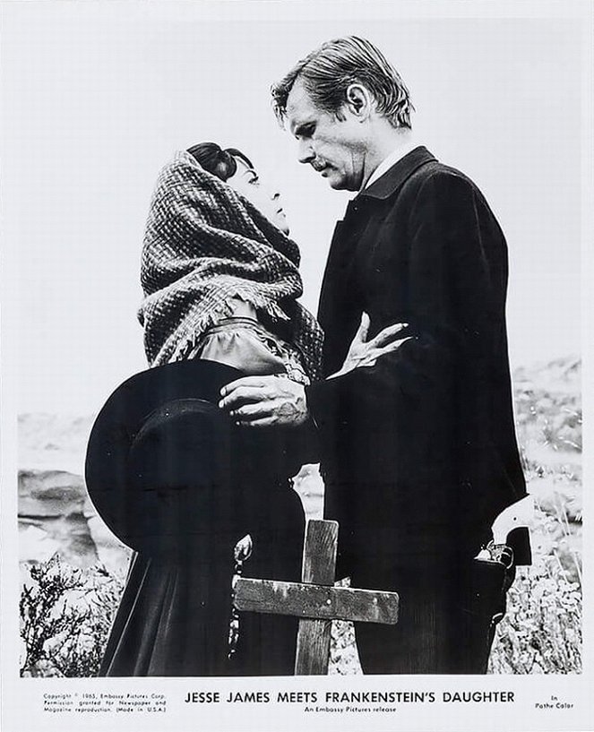 Jesse James Meets Frankenstein's Daughter - Vitrinfotók