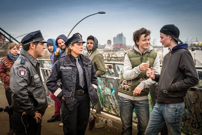 Policie Hamburk - Série 12 - Pěkné kvítko - Z filmu