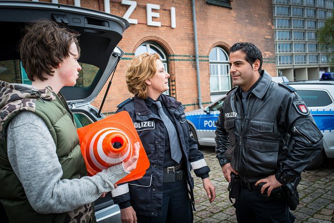 Polícia Hamburg - Season 12 - Pěkné kvítko - Z filmu