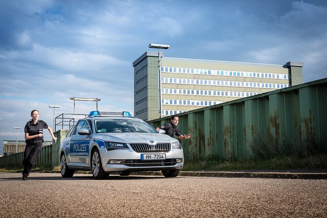 Policie Hamburk - Tchyně za všechny peníze - Z filmu