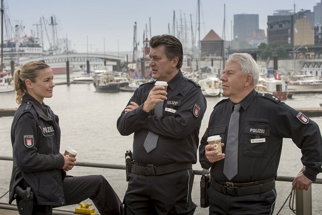 Hamburg Dockland - Season 8 - Einmal Traumschiff - Film