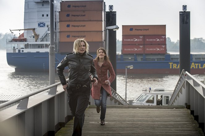 Hamburg Dockland - Season 8 - Gelegenheit macht Diebe - Film