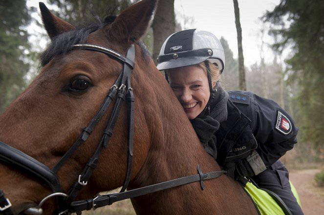 Notruf Hafenkante - Hilfe für die Reiterstaffel - Photos