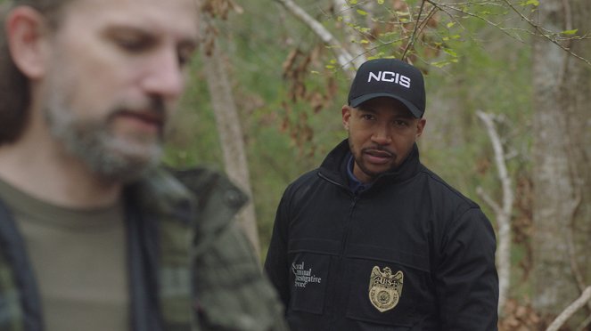 Agenci NCIS: Nowy Orlean - Into Thin Air - Z filmu - Charles Michael Davis