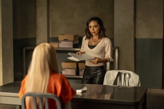 The Flash - All's Wells That Ends Wells - Photos - Danielle Nicolet