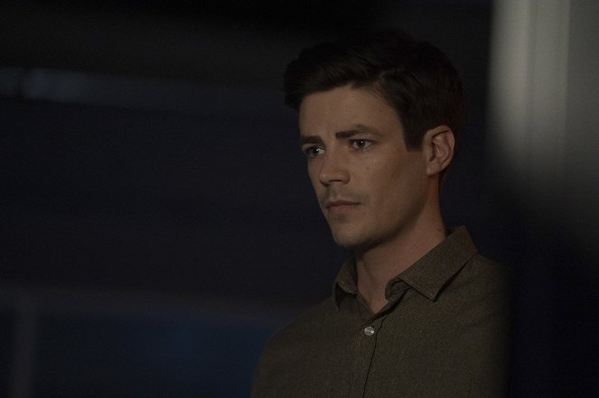 The Flash - All's Wells That Ends Wells - Photos - Grant Gustin