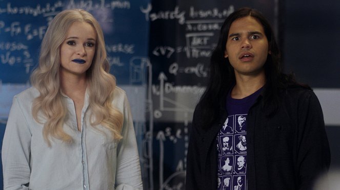 The Flash - Season 7 - The Speed of Thought - Photos - Danielle Panabaker, Carlos Valdes