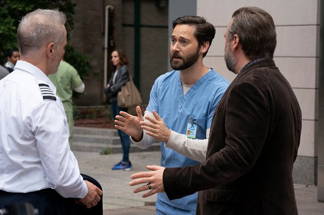 New Amsterdam - The New Normal - Film - Ryan Eggold