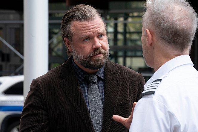 New Amsterdam - The New Normal - Photos - Tyler Labine