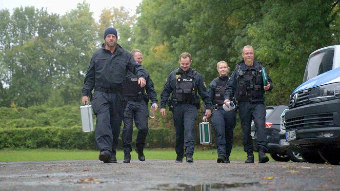 Einsatz für Henning Baum - Hinter den Kulissen der Polizei - Film - Henning Baum