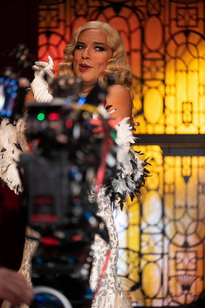 Frankie Drake Mysteries - Life Is a Cabaret - Tournage