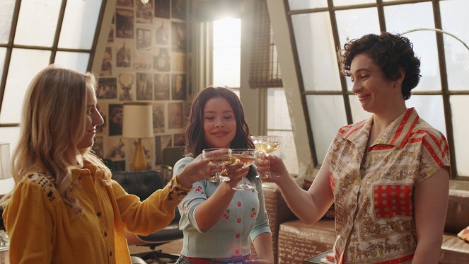 Good Trouble - Season 3 - Whoosh, Pow, Bang - Photos