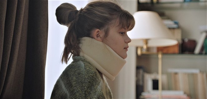 En thérapie - Camille – Mercredi 2 décembre 2015, 11 h - Kuvat elokuvasta - Céleste Brunnquell