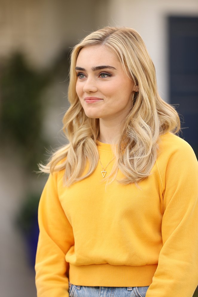 American Housewife - How Oliver Got His Groove Back - Photos - Meg Donnelly