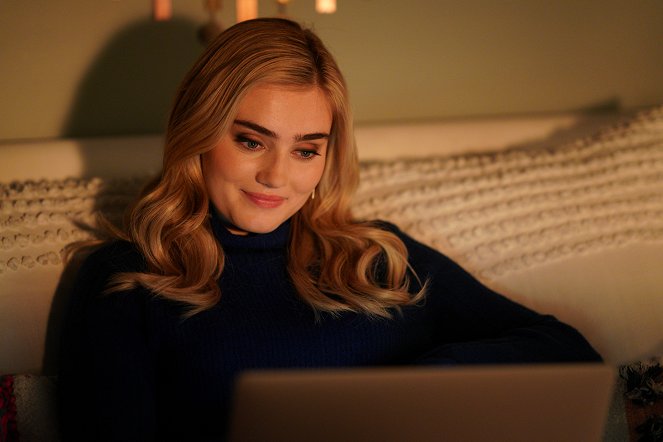 American Housewife - How Oliver Got His Groove Back - Van film - Meg Donnelly