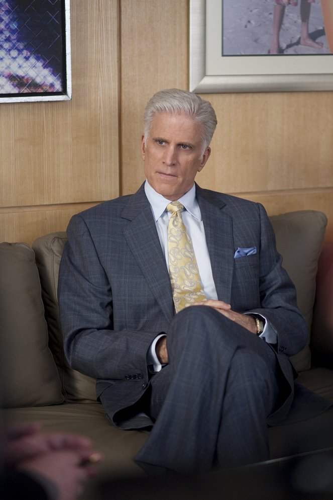 Bored to Death - Super Ray is Mortal! - Photos - Ted Danson