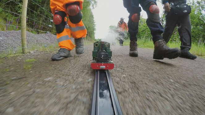 The Biggest Little Railway in the World - Z filmu