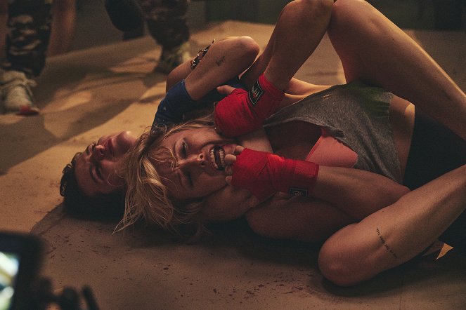 Chick Fight - Do filme - Malin Åkerman