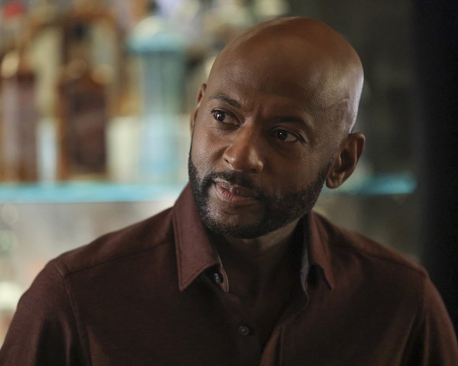 A Million Little Things - Timing - Filmfotos - Romany Malco