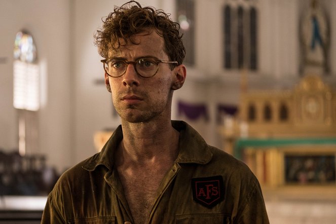 Sevření Singapuru - Survival Instinct - Z filmu - Luke Treadaway