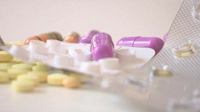 Schmerzmittel, Antibiotika & Co Was Medikamente bei uns anrichten können - De la película
