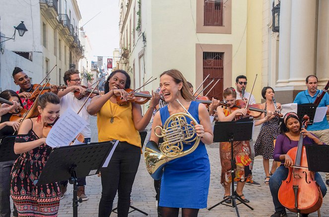 Mit Mozart in Havanna - Ein Konzert mit Sarah Willis und dem Havana Lyceum Orchestra - Film