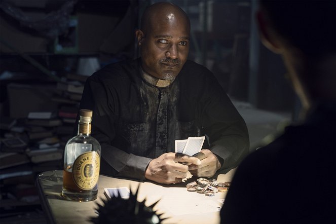 The Walking Dead - One More - Photos - Seth Gilliam